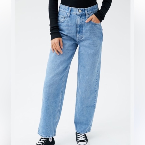 BDG Baggy High Rise Jeans Light Wash - Picture 1 of 6